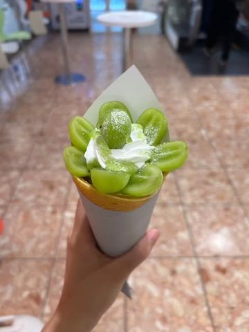 JAPAN CREPEのクレープ（お店の Instagram の投稿の写真）