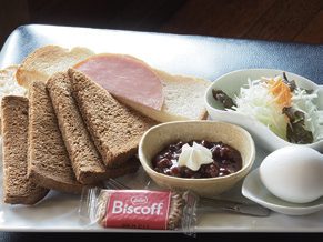 こーひー家 茶苑 の料理
